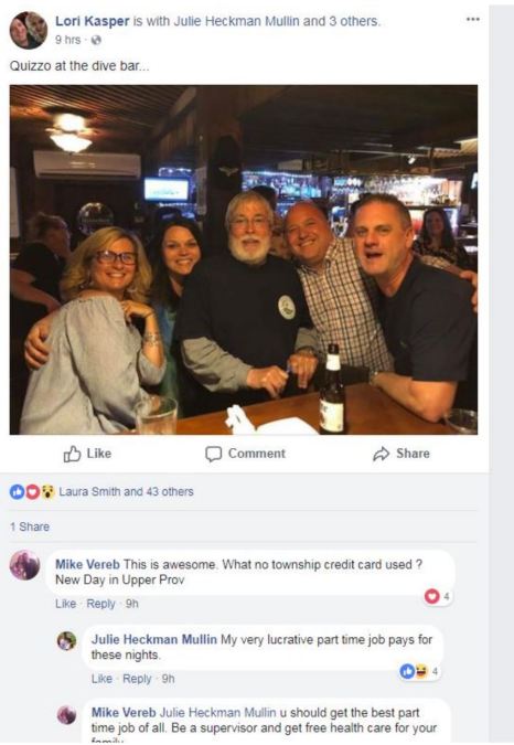 Quizzo at the dive bar